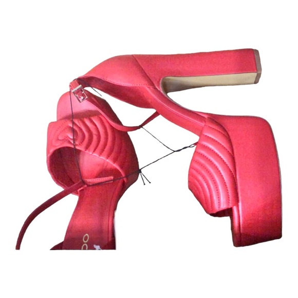 Aldo red quilted heart platform Ankle‎ strap puffy platform heel sandals size 10 - Picture 3 of 16